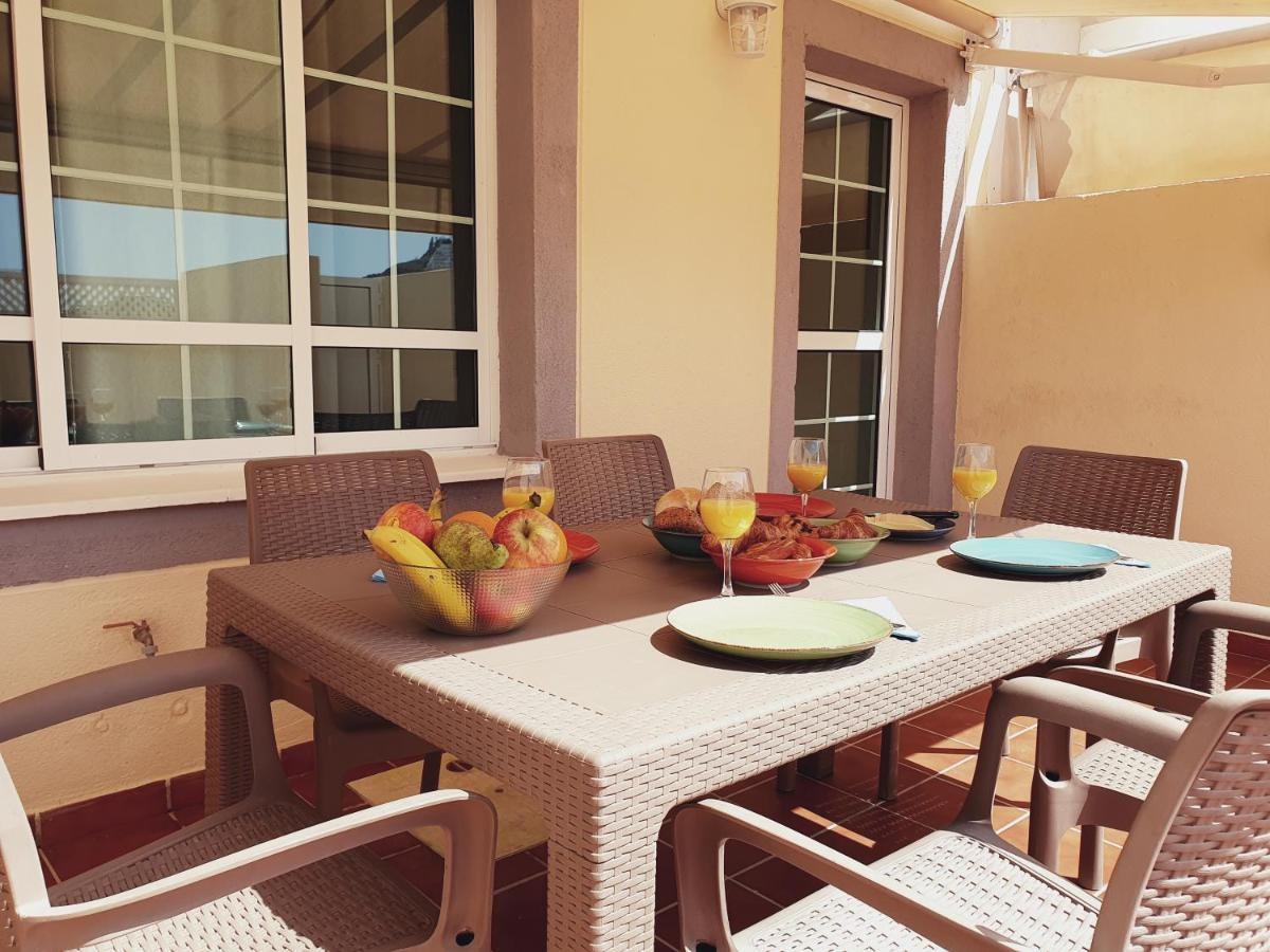 Modern Family Home Above Swimming Pool Puerto Rico  Exteriör bild